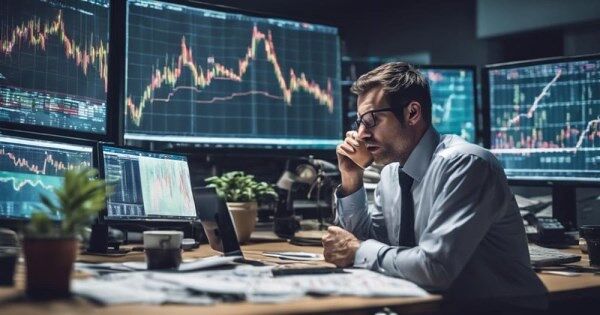 Khối ngoại bán ròng gần 670 tỷ đồng dù VN-Index lên cao nhất một tháng