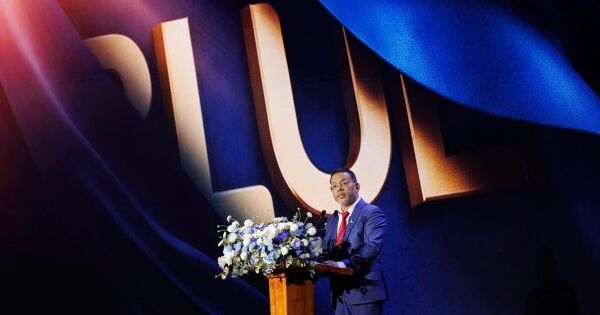Ông Lương Trí Thìn: 'Doanh nghiệp chỉ bán dự án sẽ luôn bị giới hạn bởi chu kỳ'