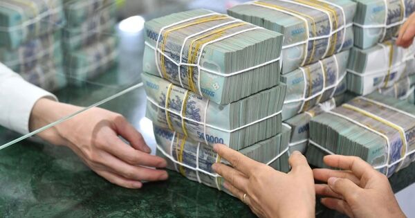 Ngân sách Nhà nước bội thu gần 445.000 tỷ đồng trong 4 tháng đầu năm