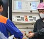 Giá xăng giảm gần 4.000 đồng một lít