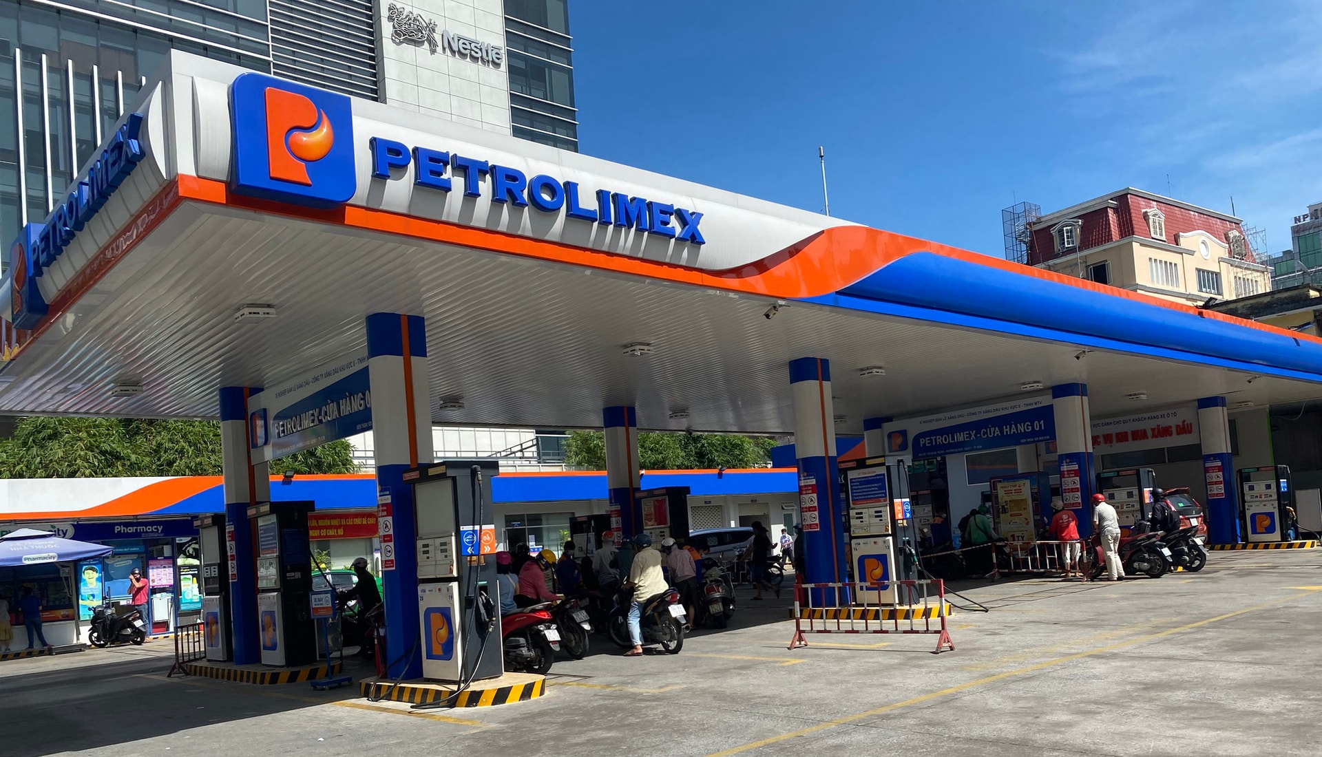 PLX - Sản lượng tháng 7 tăng mạnh, thị phần tiếp tục mở rộng nhờ tăng trưởng sản lượng